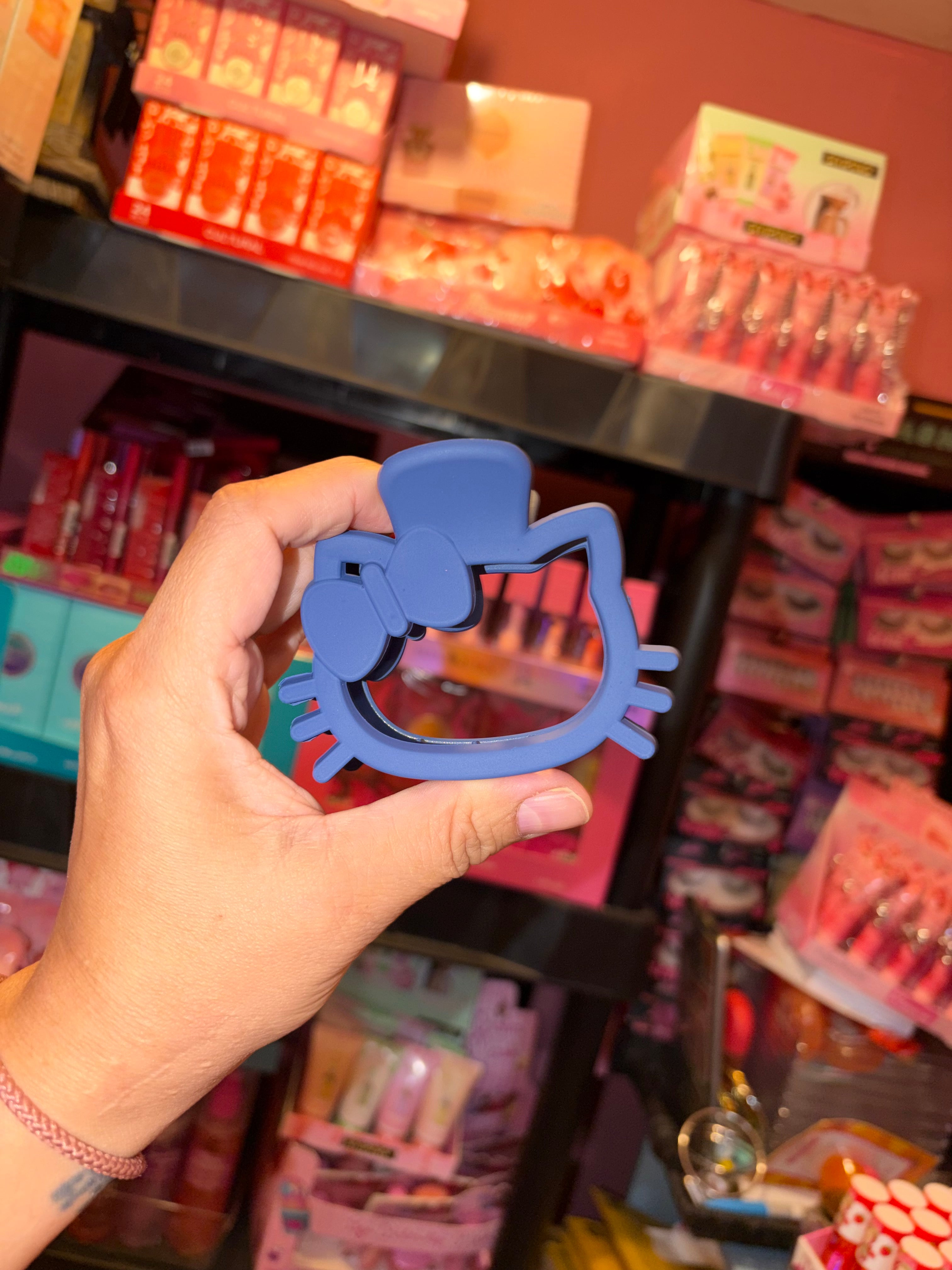 Hello kitty clip for hair