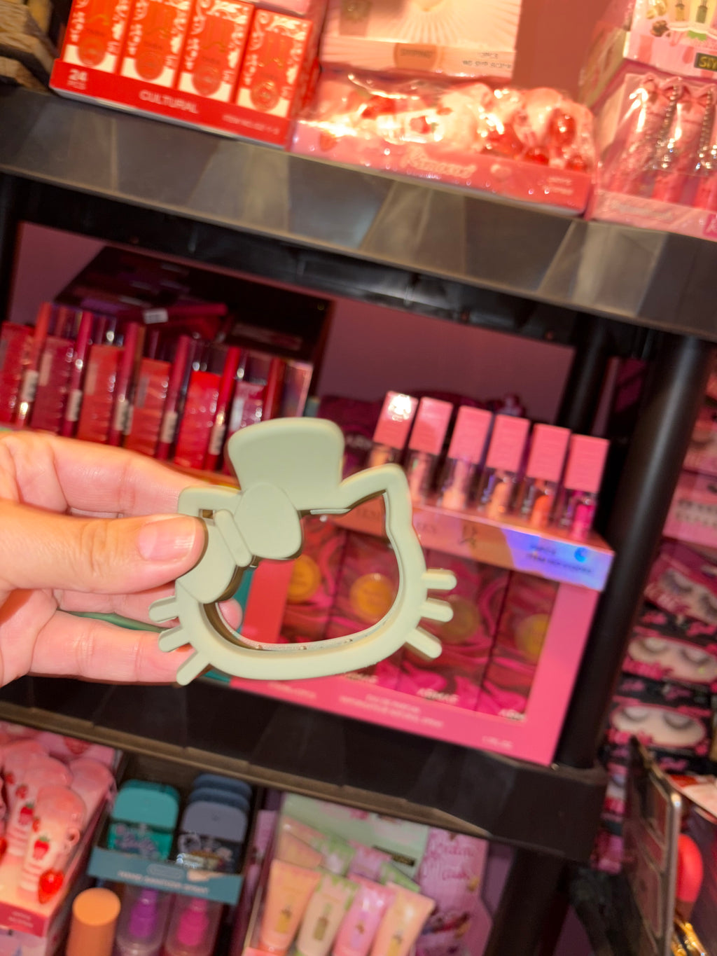 Hello kitty clip for hair