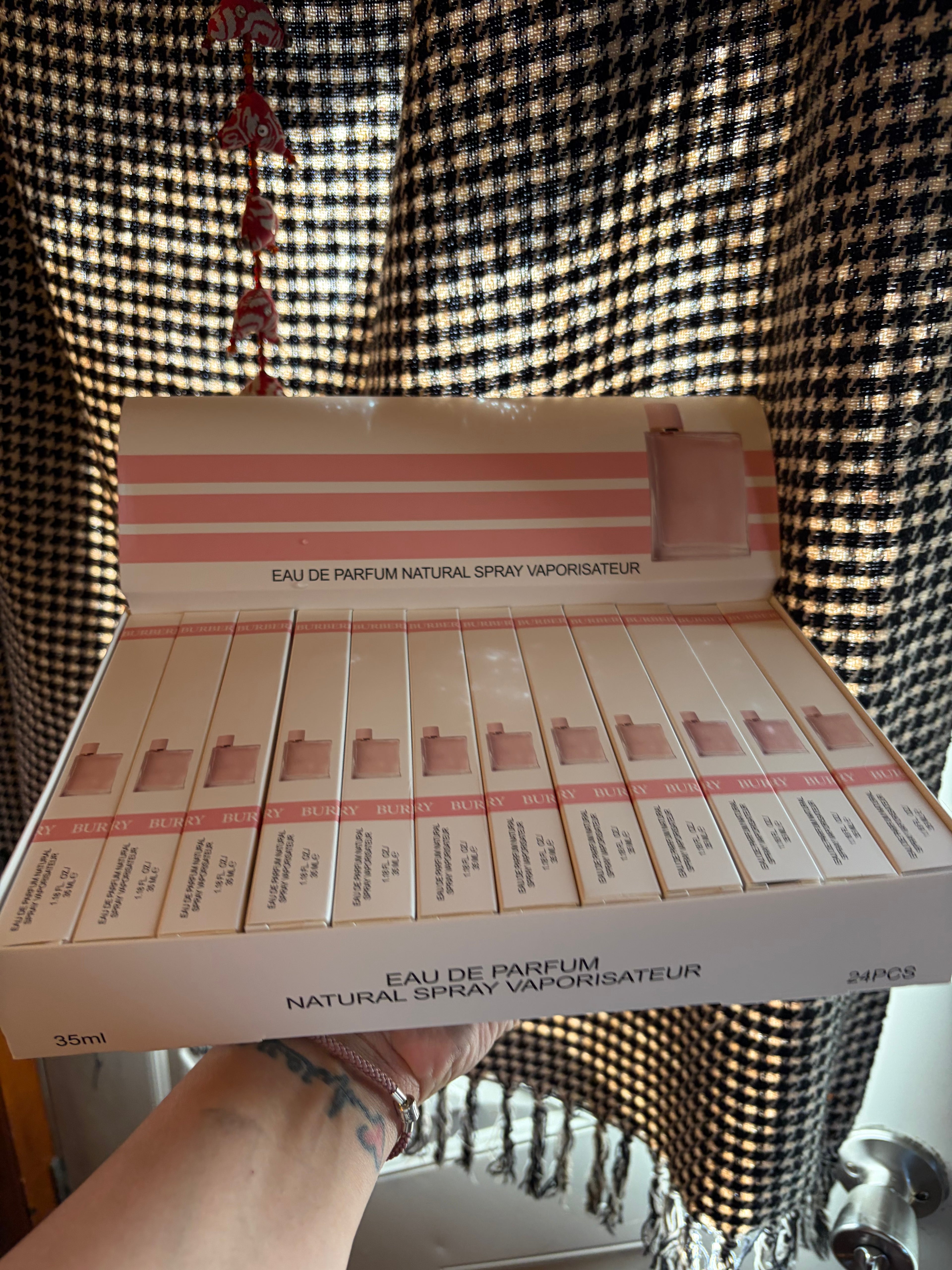 Burberry travel size 1.17 onz